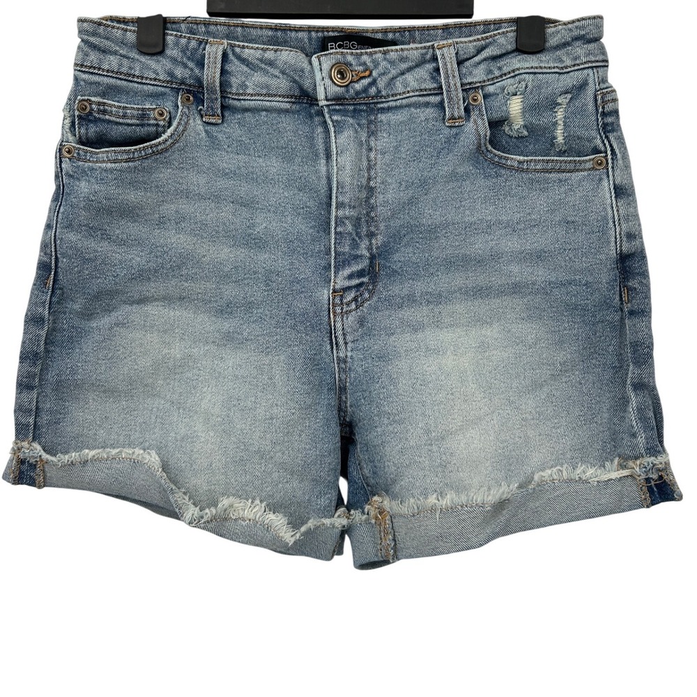 BCBGeneration Relaxed Boyfriend Shorts Light Wash Distressed Denim Size 7/28‎